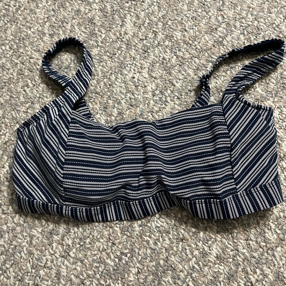BOGO 50%๐ Bikini Set - Picture 4 of 9